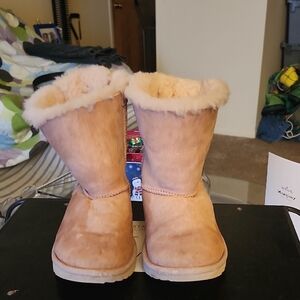 UGG Kids Boots in Tan and Cream